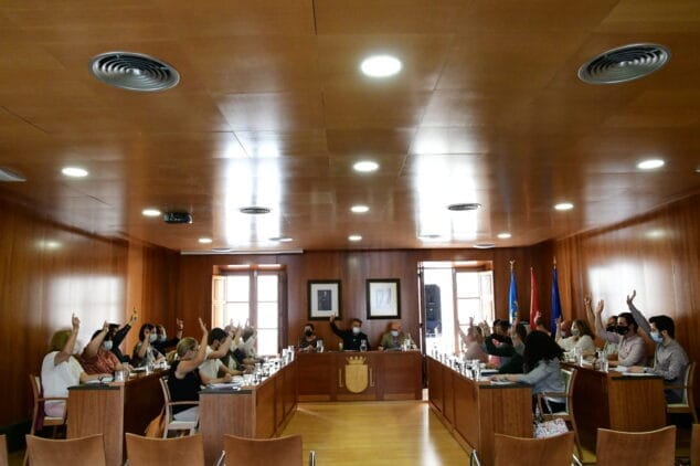 Imagen: Unanimidad en el acuerdo de cambio de las bases del Premio 9 de octubre