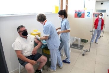 Primer día de vacunación masiva en Xàbia