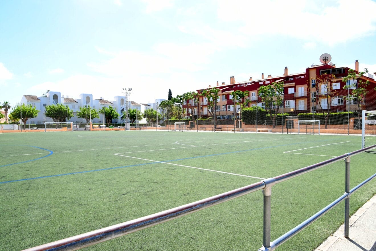 Campo de fútbol de Les Mesquides