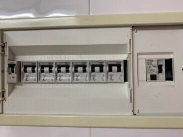 Compromís propone abartar la luz