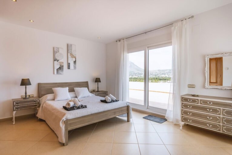 Dormitorio de una casa de vacaciones en Jávea - Aguila Rent a Villa