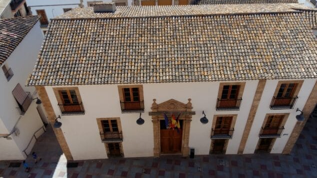 Imagen: Fachada del Ayuntamiento de Xàbia