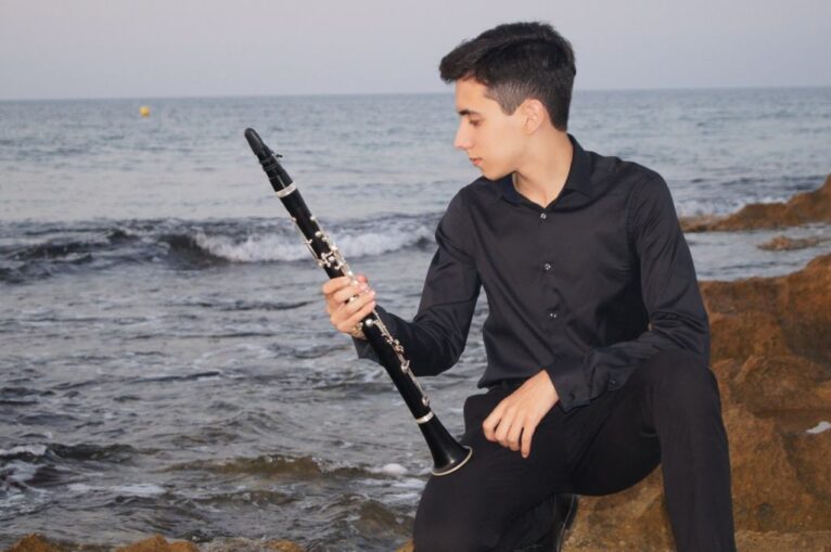 Miguel Gonzalo García con su clarinete