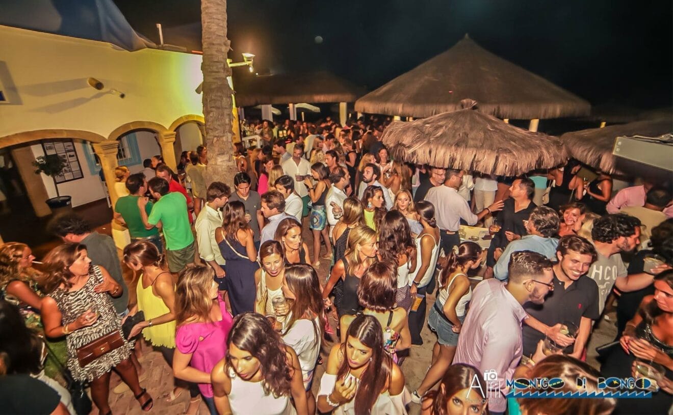 Ocio nocturno en Jávea - Montgo Di Bongo