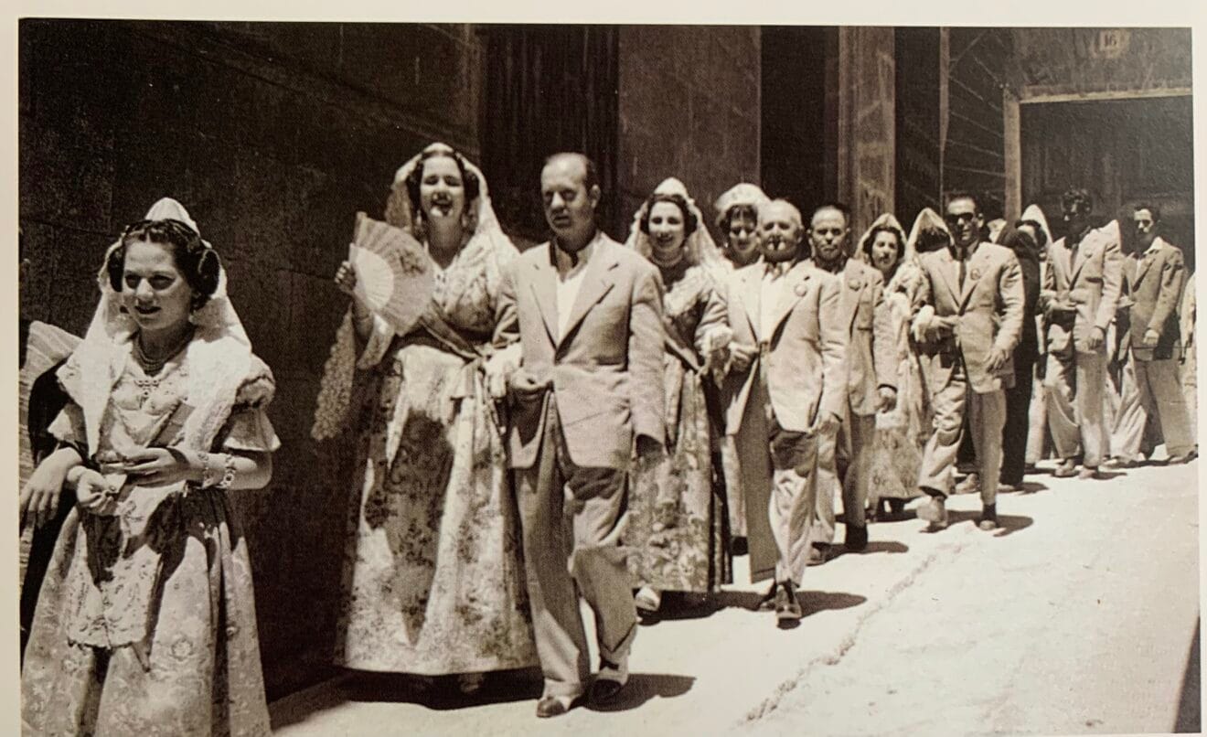 Pasacalle en Les Fogueres de 1951
