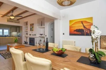 Cocina abierta al comedor para disfrutar de las reuniones familiares