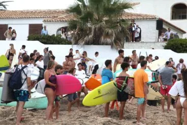 Homenaje al surfista Óscar Serra en Xàbia