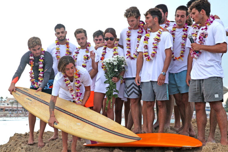 Homenaje al surfista Óscar Serra en Xàbia