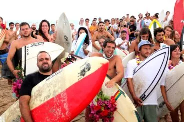 Homenaje al surfista Óscar Serra en Xàbia