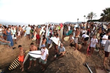 Homenaje al surfista Óscar Serra en Xàbia