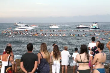 Homenaje al surfista Óscar Serra en Xàbia