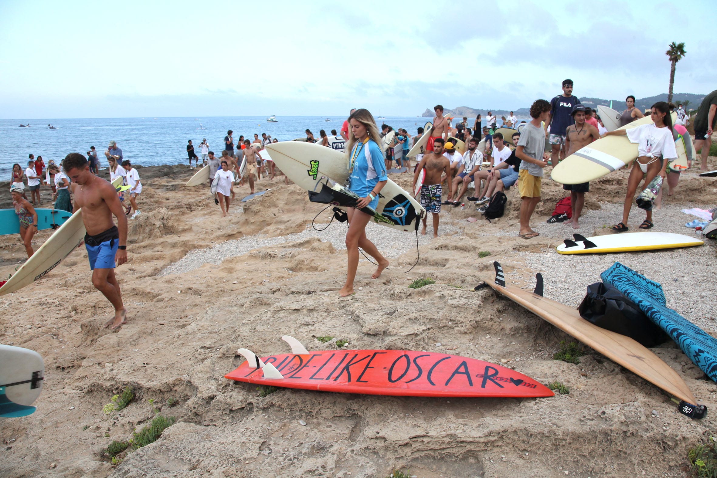 Homenaje al surfista Óscar Serra en Xàbia