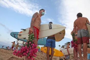Homenaje al surfista Óscar Serra en Xàbia