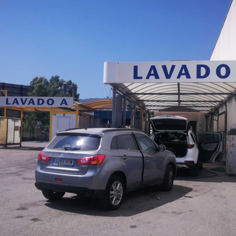 Lavar coche en Javea - Taller La Mezquida Xàbia