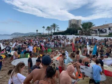 Multitudinario adiós a Óscar Serra