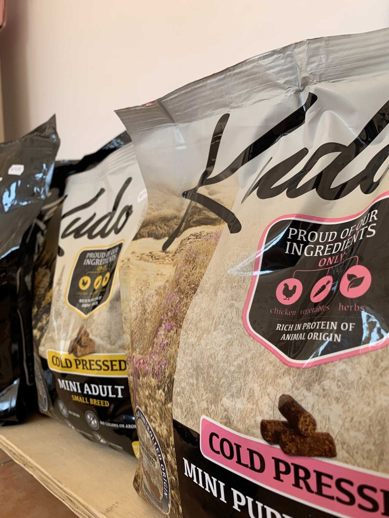 Piensos de calidad en La Tribu Canina