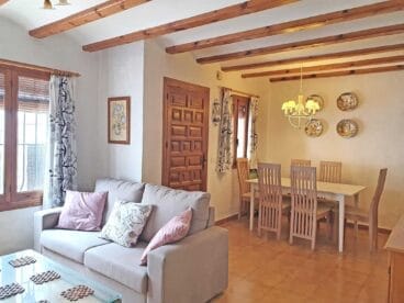 Salón comedor Casa Blanca MMC Property Services