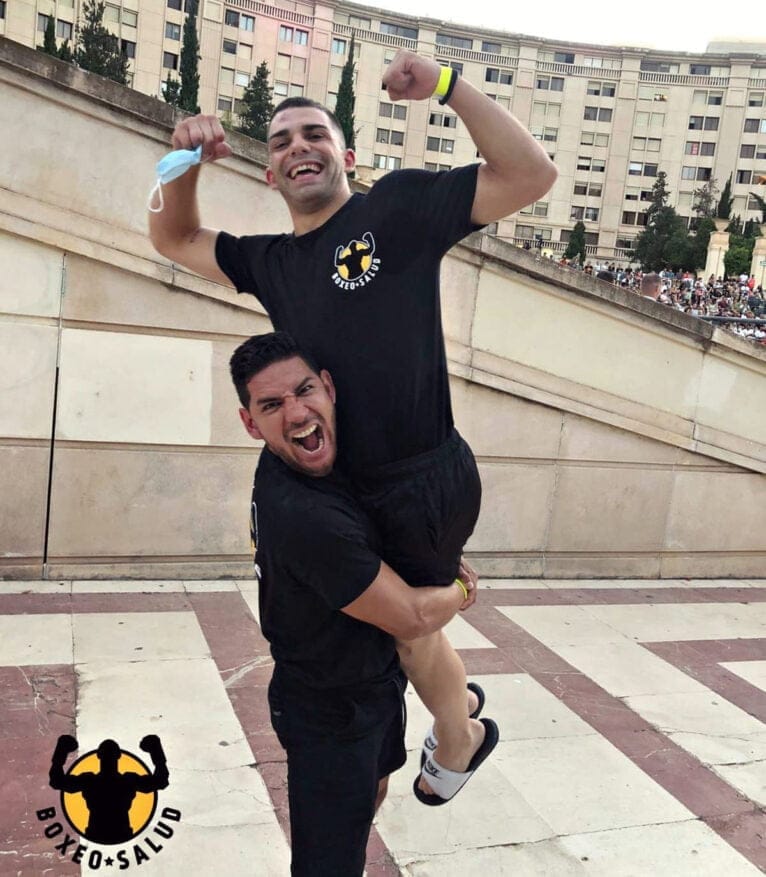 Santi Catalá gana su primer combate como profesional