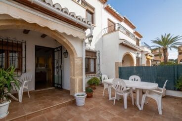 Terraza Casa Blanca MMC Property Services