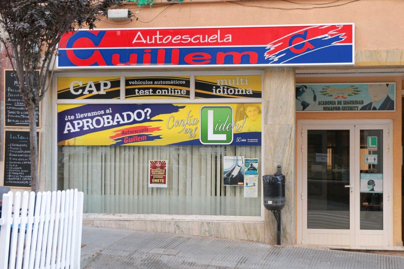 Carnet de coche Denia - Autoescuela Guillem