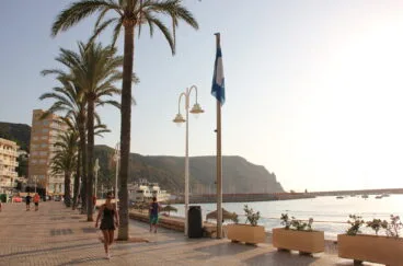 La bandera azul certifica la calidad de agua de esta playa