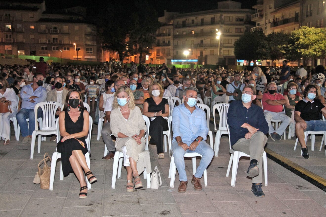 Autoridades y público en Xàbia Jazz 2021