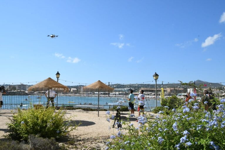 Uso de drones para frenar ahogamientos en las playas