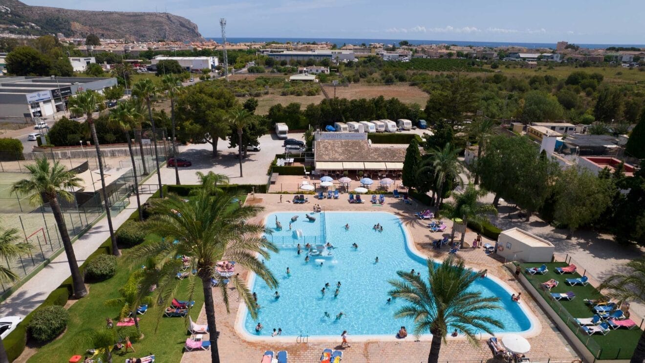 Camping con piscina - Camping Javea