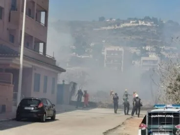 Efectivos durante el incendio