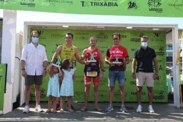 Participantes en el TriXàbia 2021