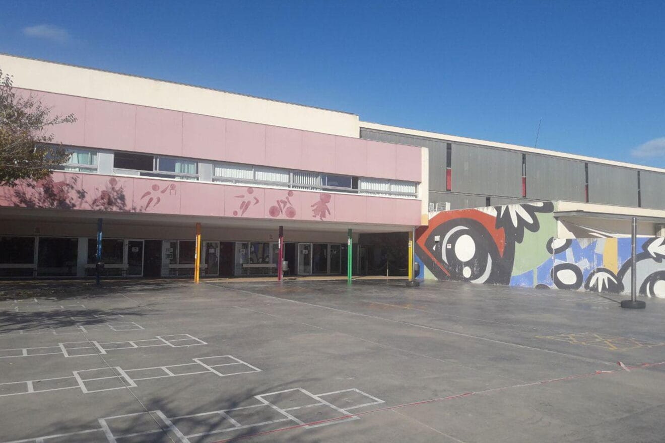 Patio de primaria del CEIP Arenal