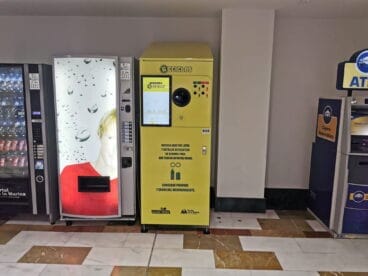 Reciclos en Portal de la Marina,