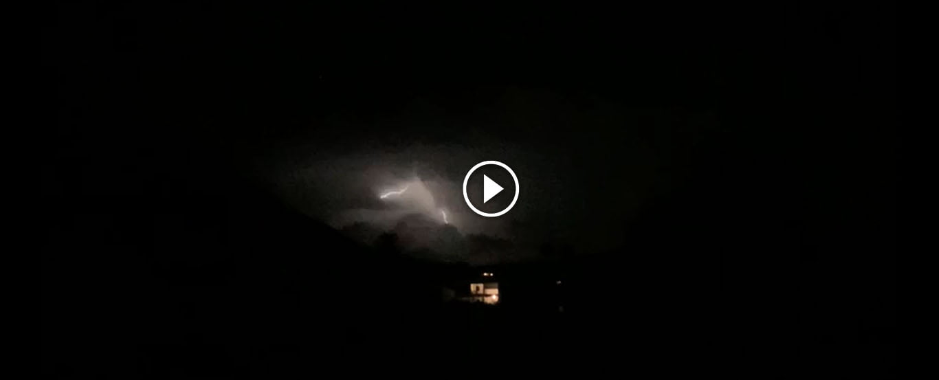 video tormenta eléctrica
