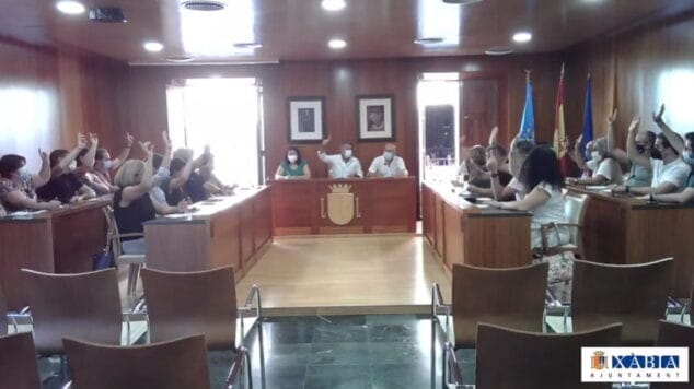 Imagen: Votación unánime en el pleno municipal