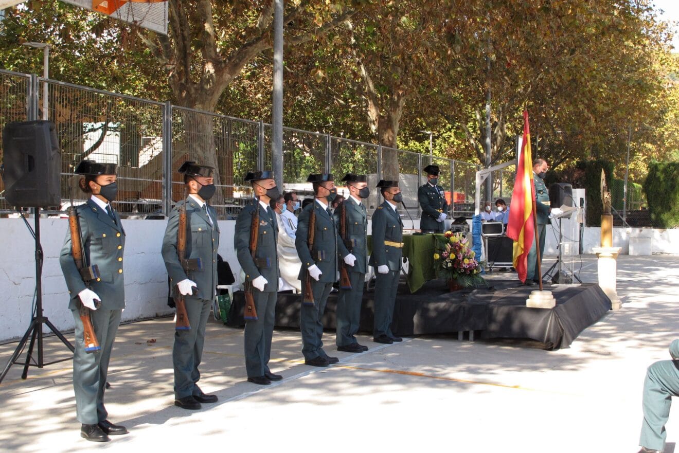 Acto de la Guardia Civil en el día del Pilar (30)