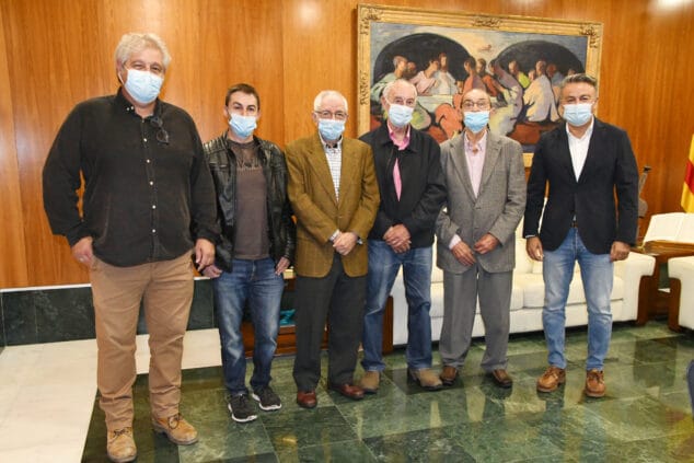 Imagen: Ganadores del 2º premio de investigación del Arxiu Municipal de Xàbia