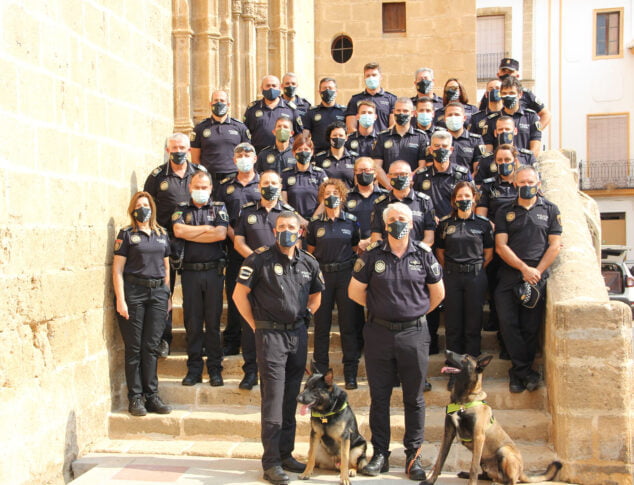 Imagen: Cuerpo de la Policía Local de Xàbia en el día de los Ángeles Custodios 2021