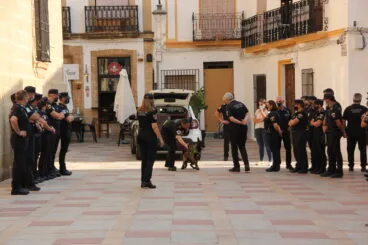 El agente canino inicia la búsqueda