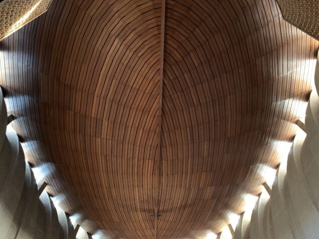 Imagen: El techado tiene forma de quilla de barco