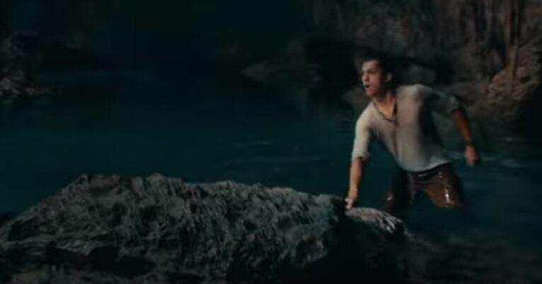 Fotograma de la película dentro de la Cova dels Orguens