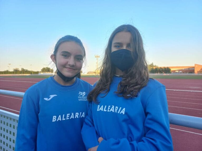 Laura Crespo y Ainara Sapena