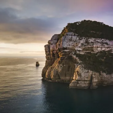 Orografía de les pesqueres de cingle. Foto Jake Abbott