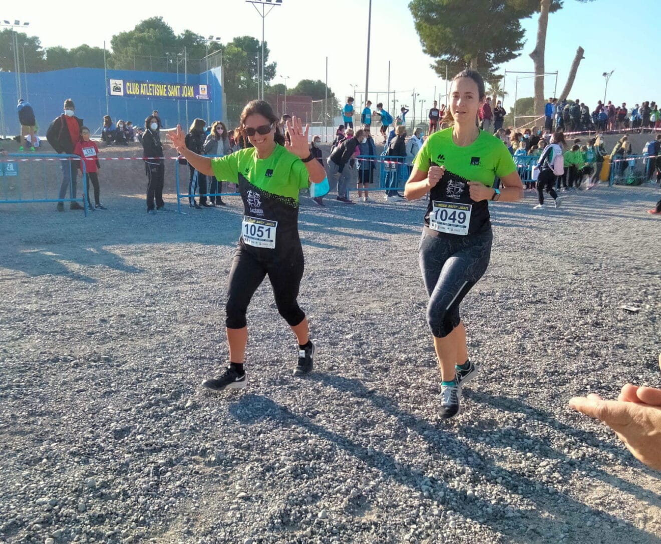 Atletas del Llebeig en el Cross Popular