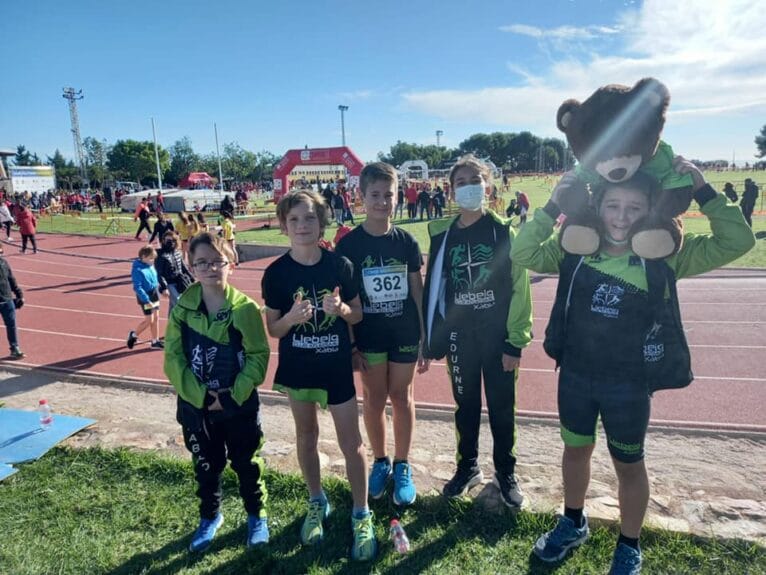 Atletas Sub 12 masculino en el Cross