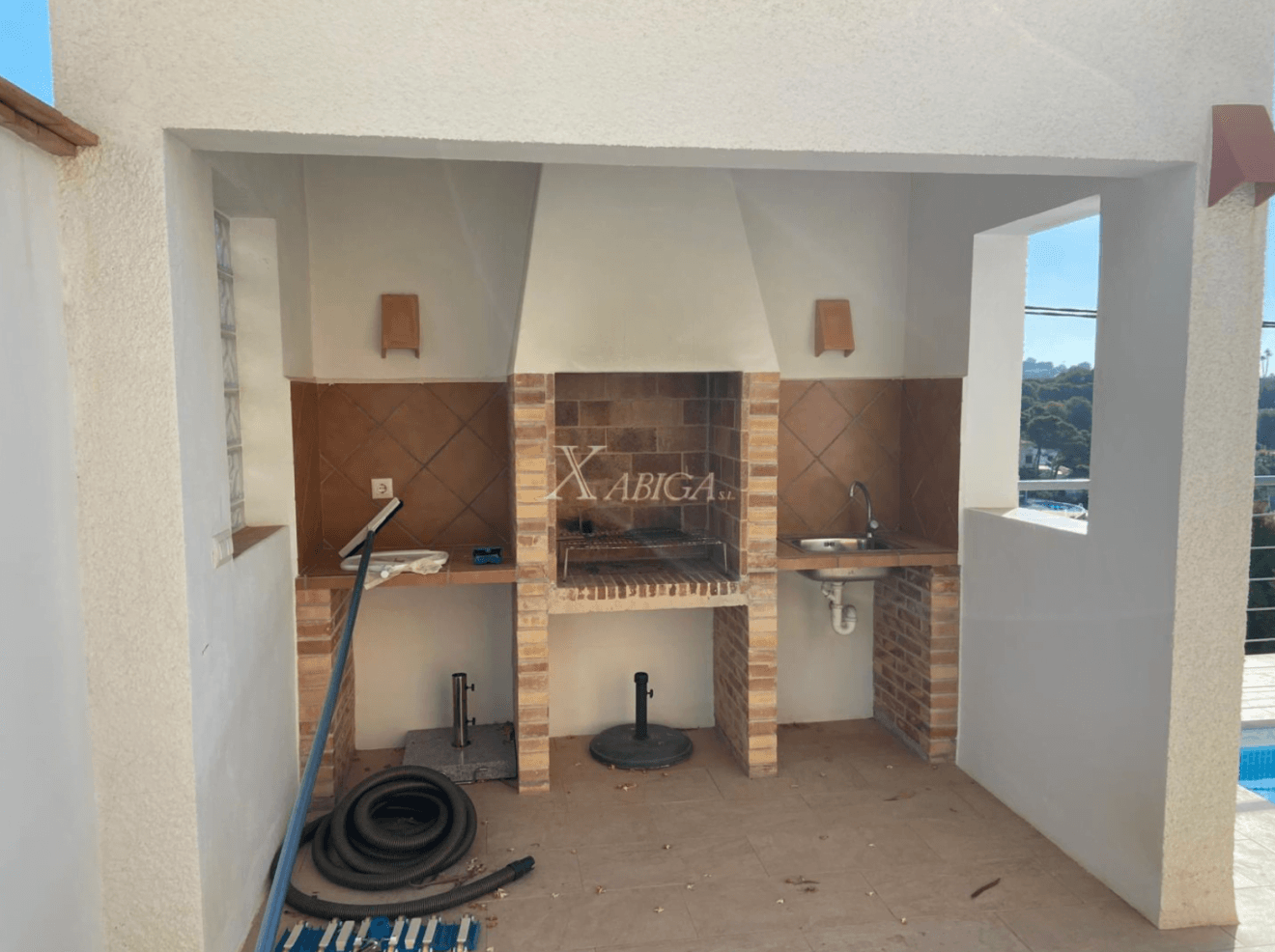 Barbacoa de casa con vistas al mar en Jávea -Xabiga Inmobiliaria