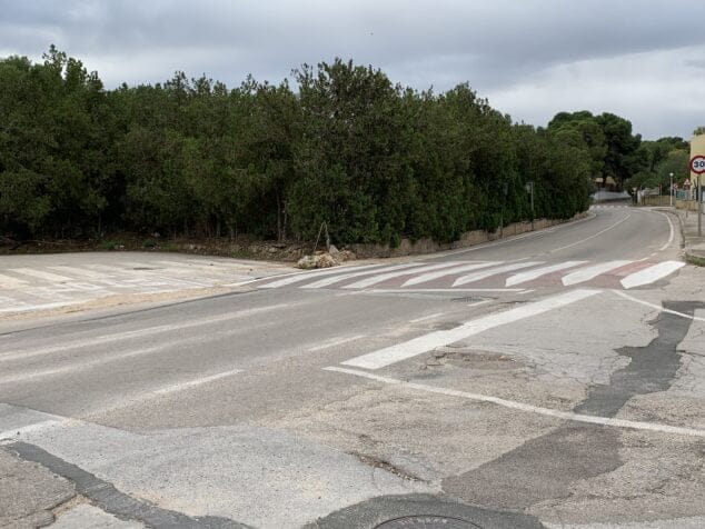 Imagen: Carretera Urbanización Cala Blanca