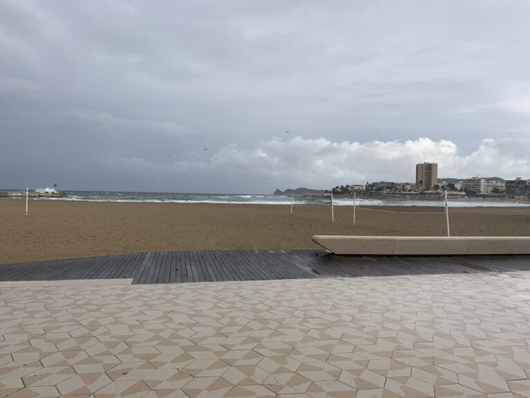 Día lluvioso en la Playa del Arenal