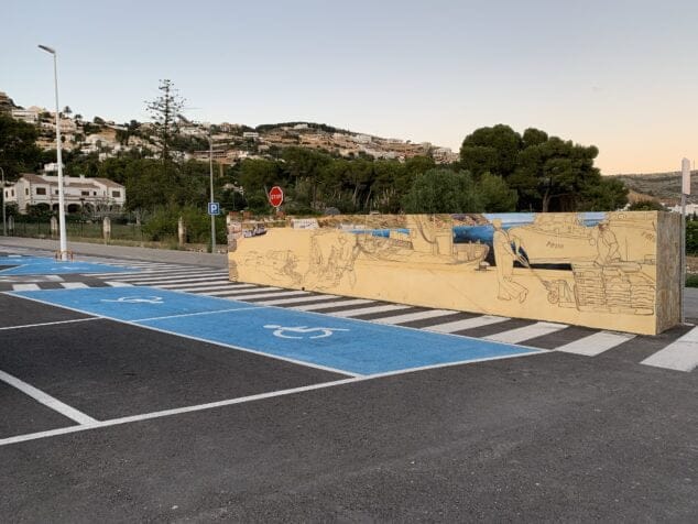 Imagen: El mural se ubica en el aparcamiento público de Duanes de la Mar