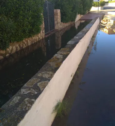Embalsamiento de aguas pluviales en la Urbanización Cala Blanca