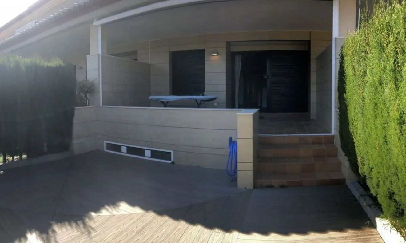 Exterior del chalet adosado en Xàbia de Terramar Costa Blanca